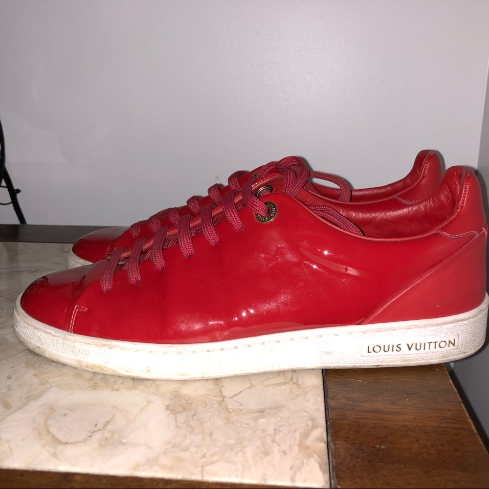Authentic LouisVuitton women’s Front row sneakers